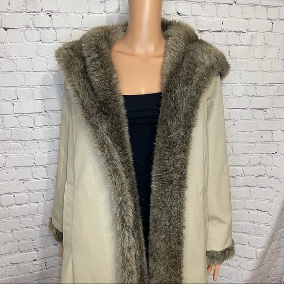 Forecaster of london Luxury “Furlook” Fur Coat vintage size 11 12 - Picture 1 of 16